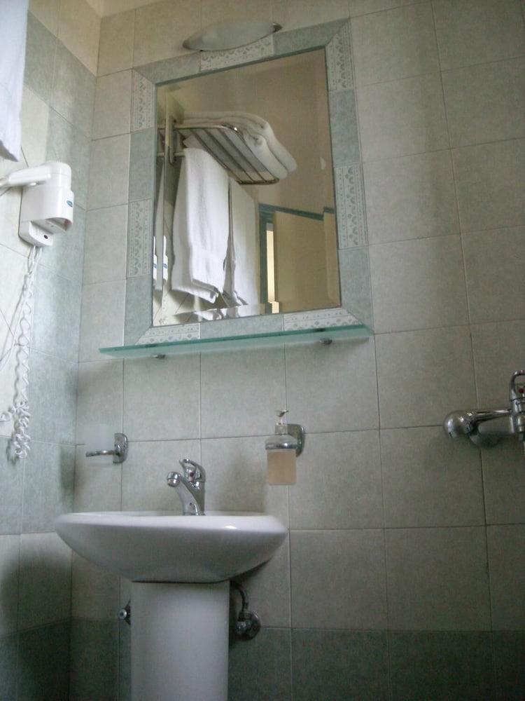 Apartment Aigiali