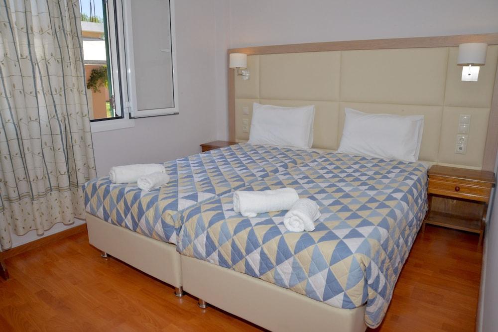 Santos Luxury Dassia (Corfu)
