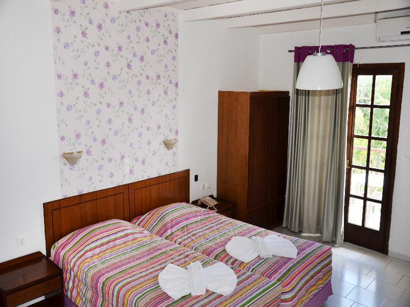 Ledra Aparthotel 3*