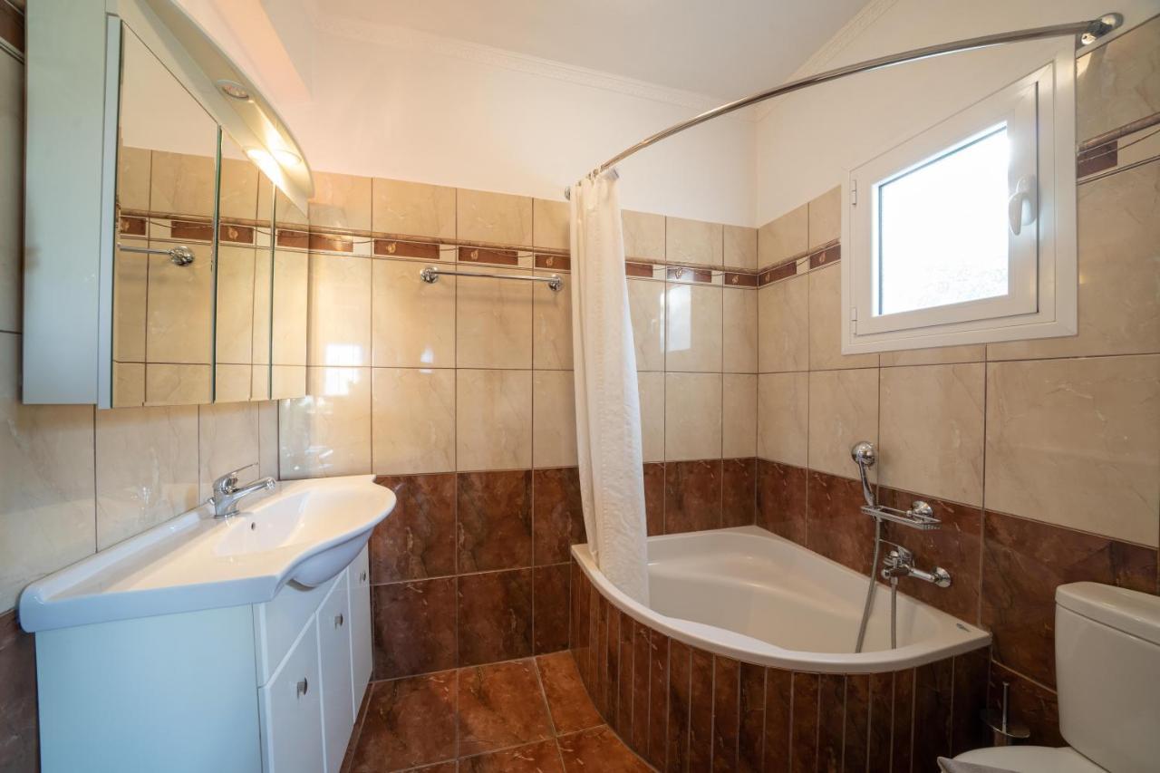 Kefalonia View Apartment Karavomylos