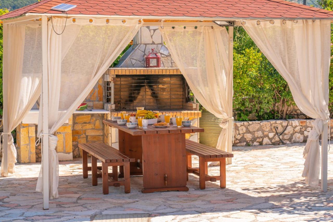 Kefalonia View Apartment Karavomylos