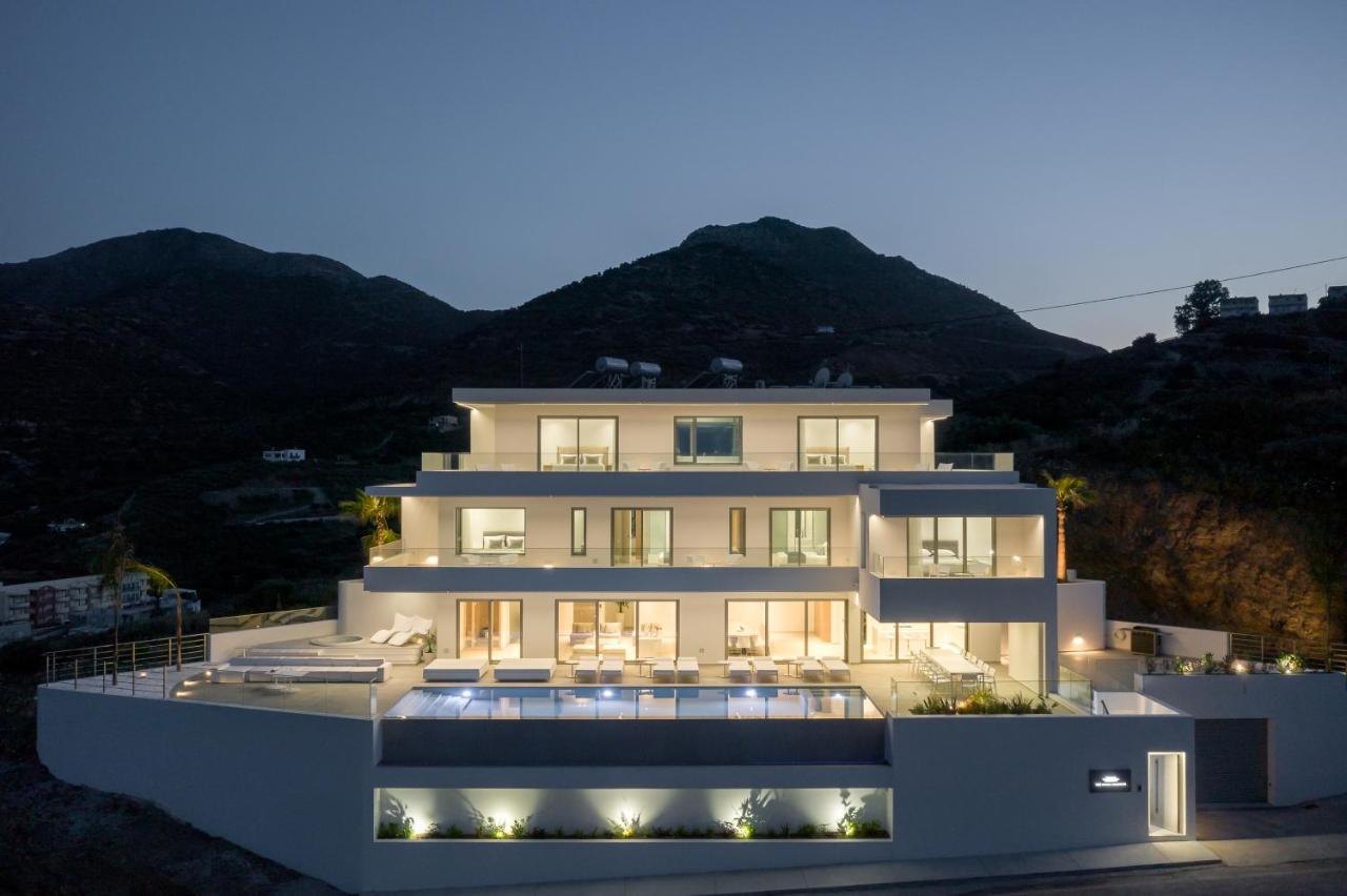 Ode Iconic Residence, Forever In Blue, By Thinkvilla Villa Bali (Crete)
