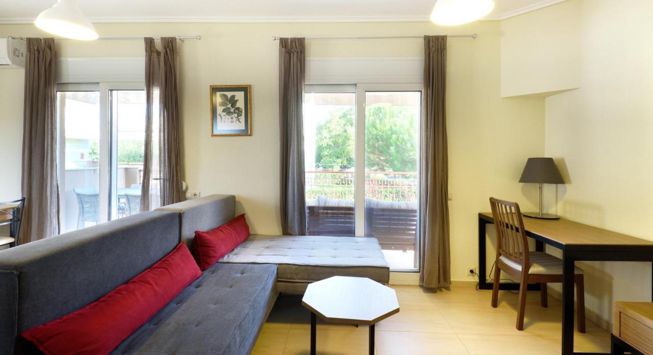 Botanica & Holiday home *