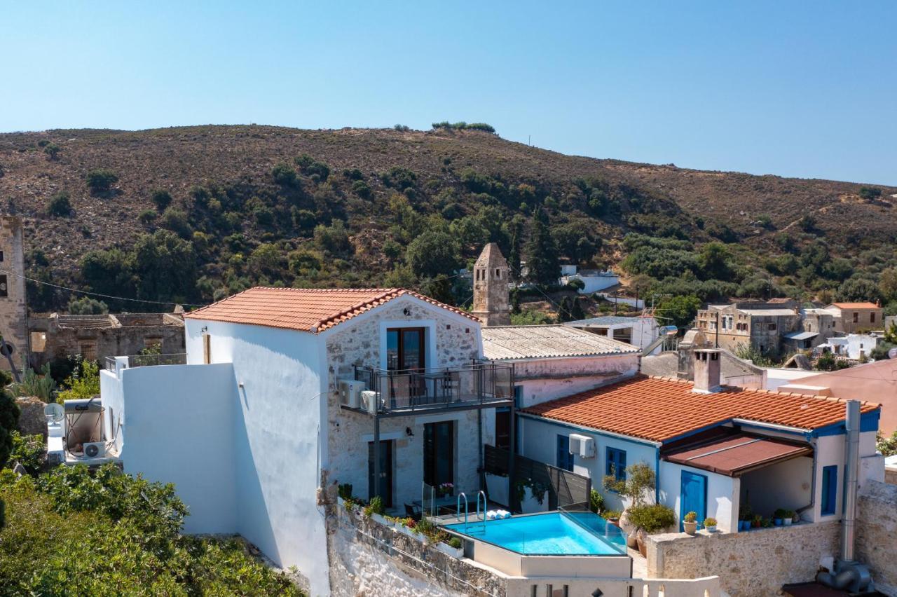 Villa Iliahtida