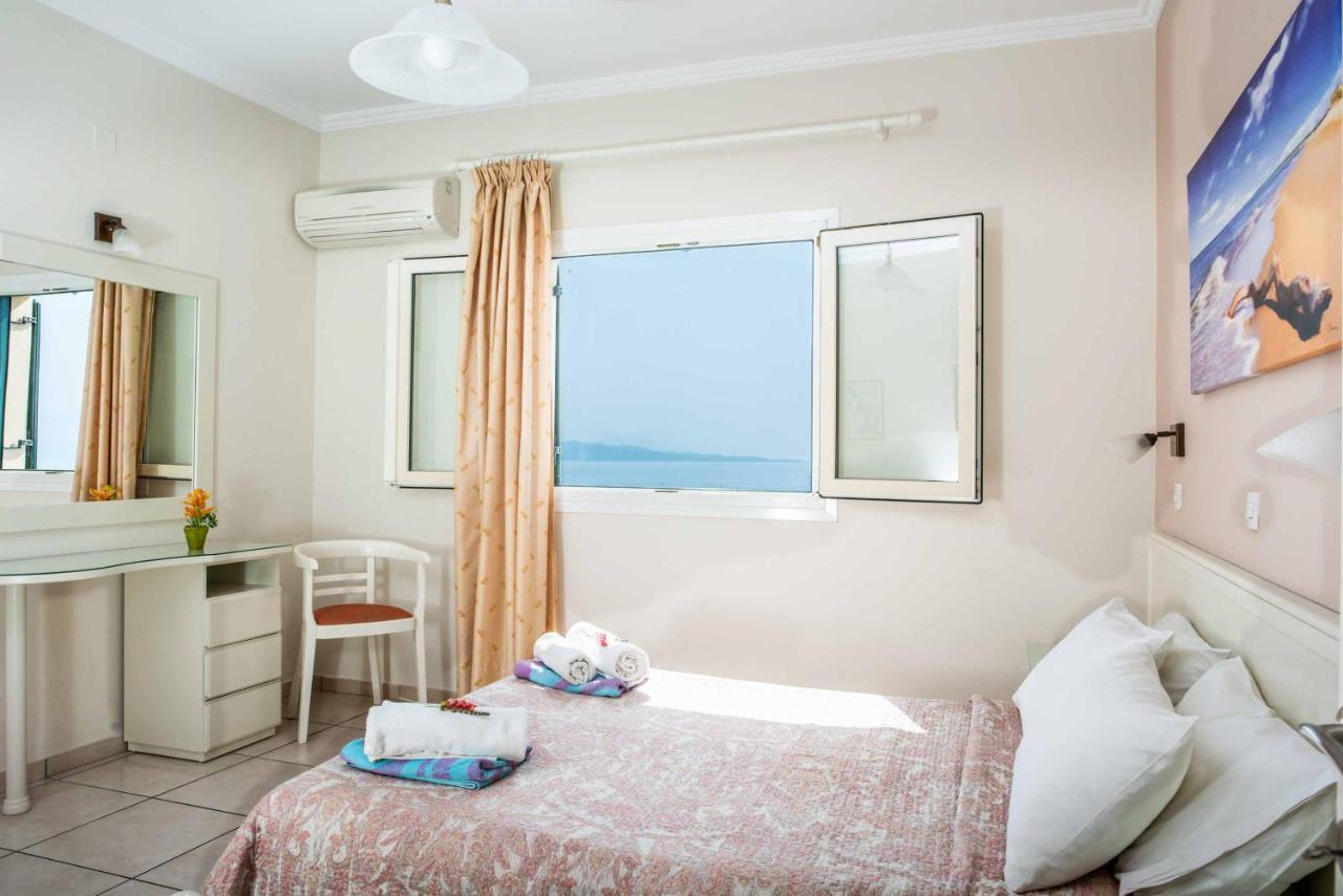 Selini Nisaki (Corfu)
