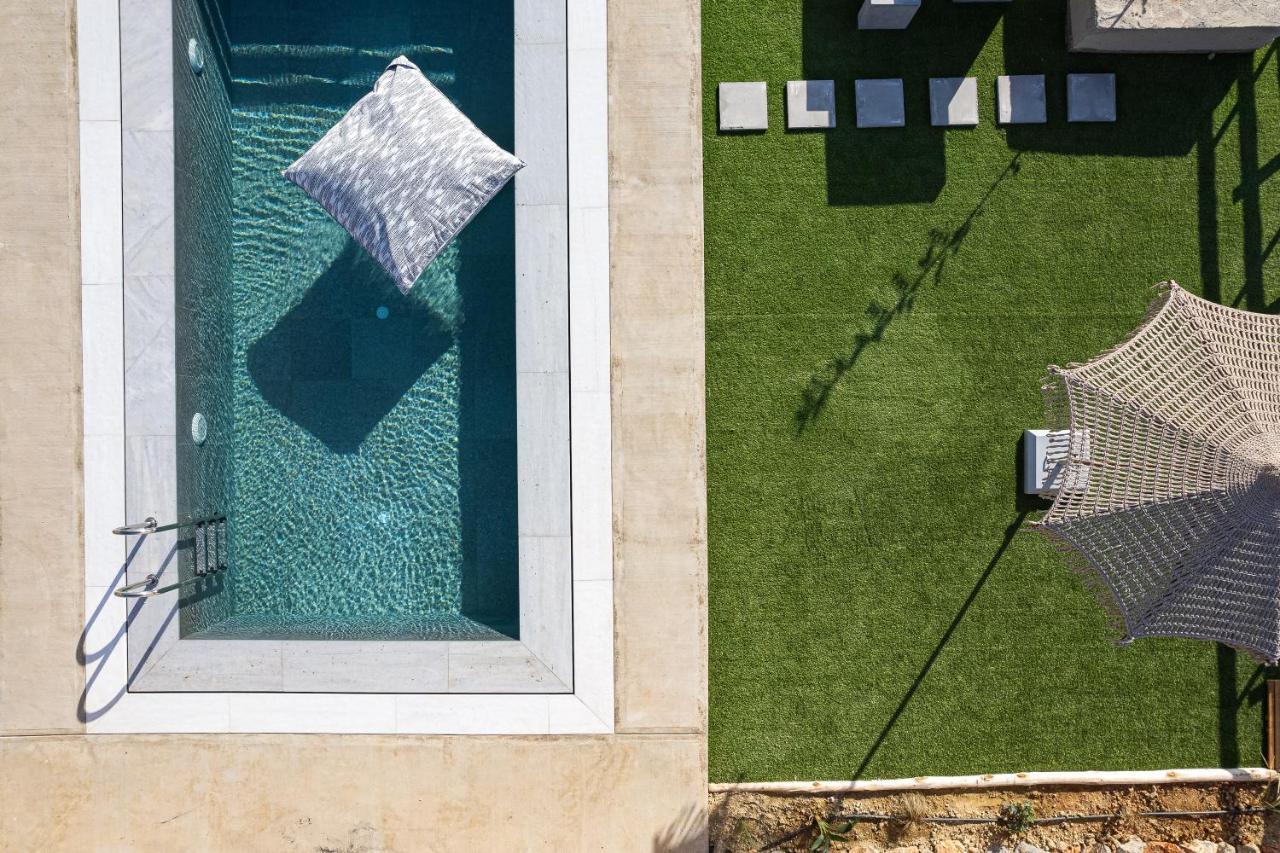 Carob Villas, An Eco-friendly Hideaway Villa *