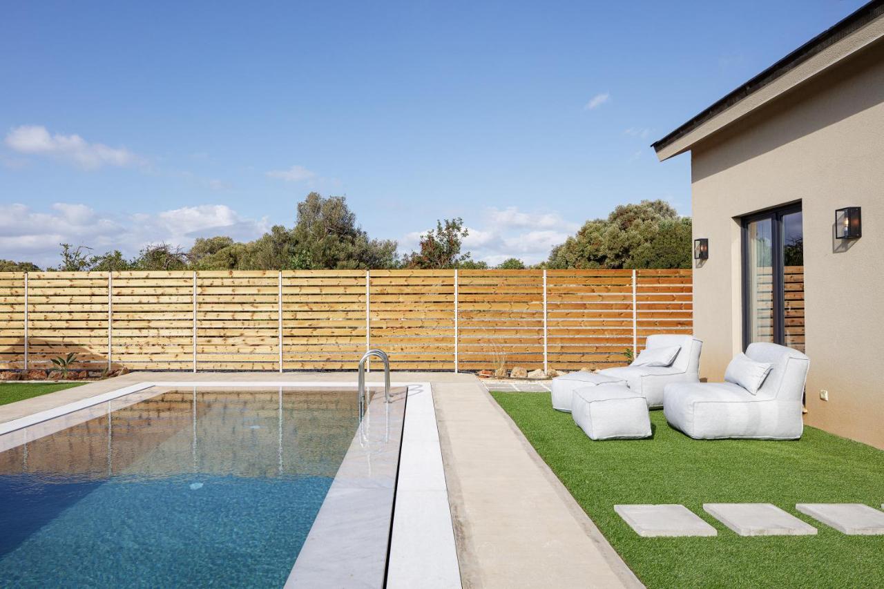 Carob Villas, An Eco-friendly Hideaway Villa *