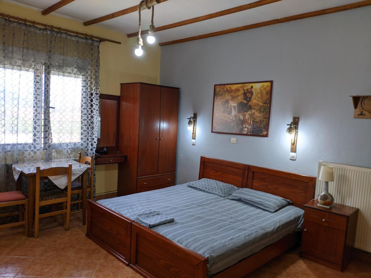 Alexandros Guest house