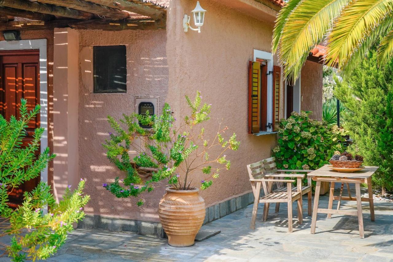 Giola Sirines Apartment Astris