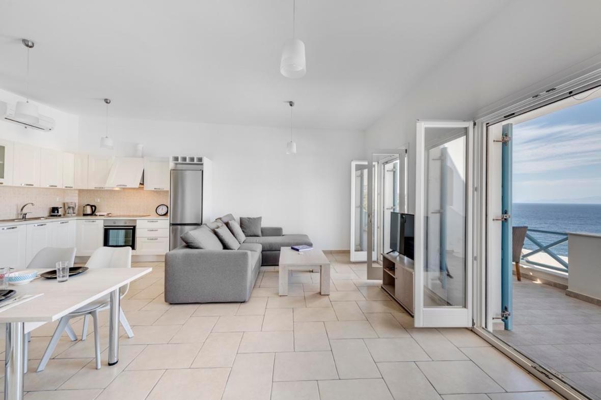 Waterview Holiday home Kini