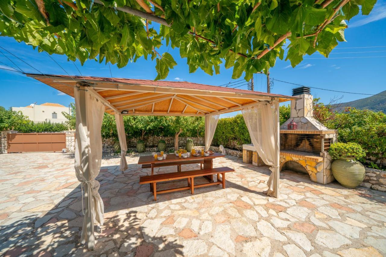 Kefalonia View Apartment Karavomylos
