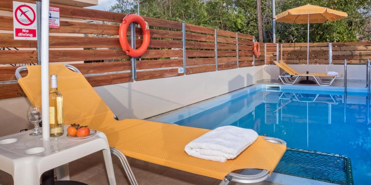 Giannis Pool In Kastelos Apartment