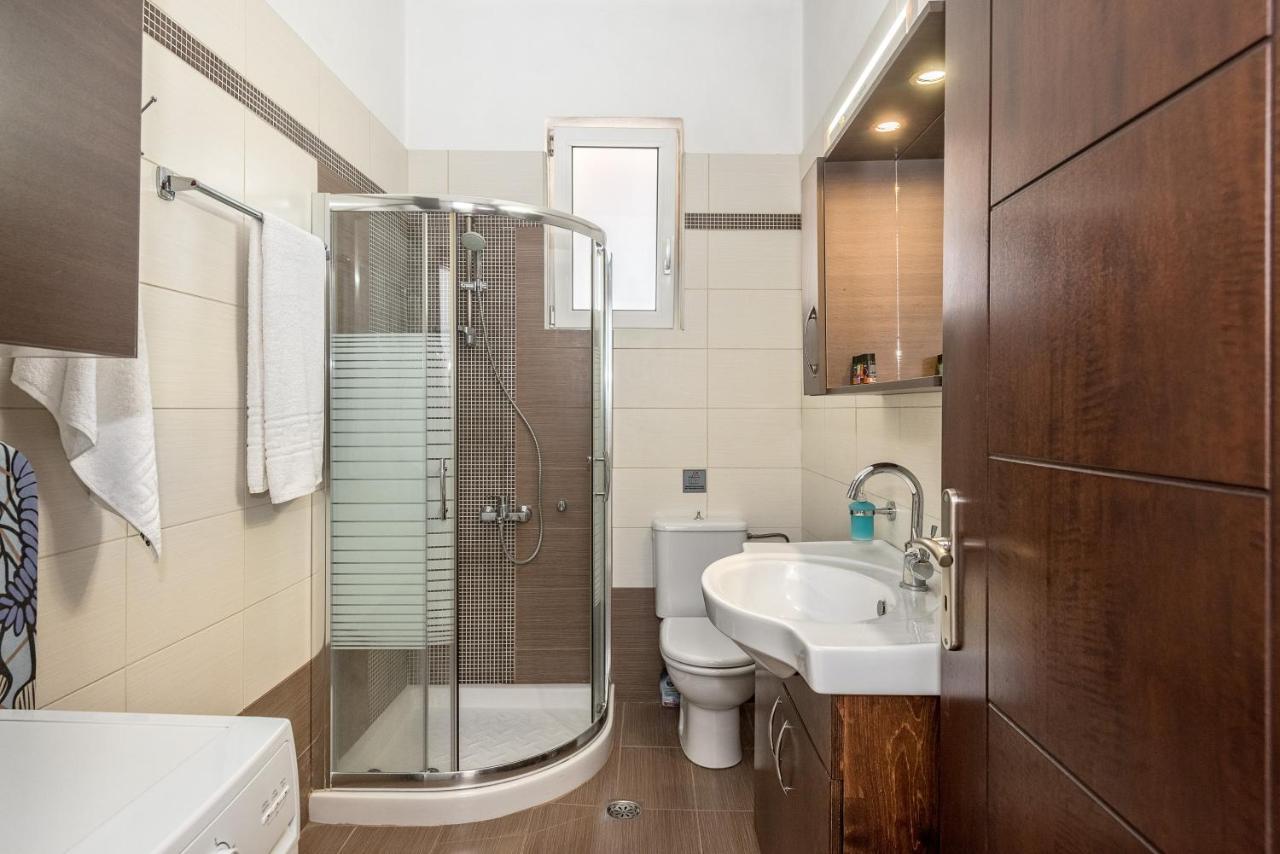 Giannis Pool In Kastelos Apartment *