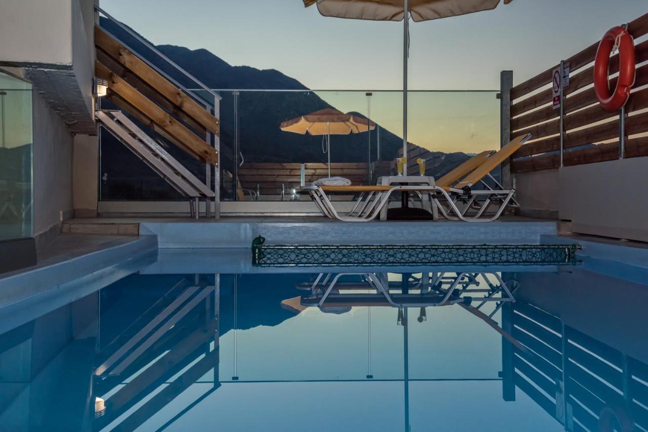 Giannis Pool In Kastelos Apartment