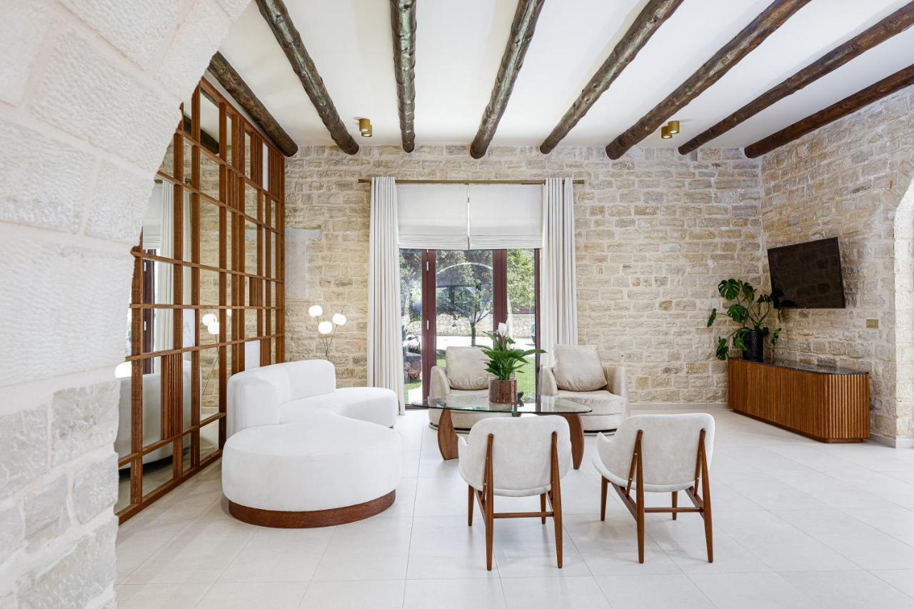 Lygia * Petres (Rethymno)