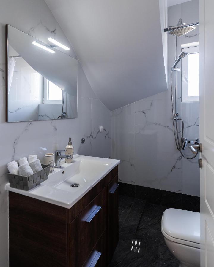 Coastline Maisonette Near Athens Airport And Rafina Port Artemida (Attica)