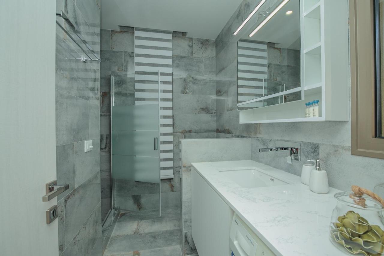 Apartment Almyra Seaside House *