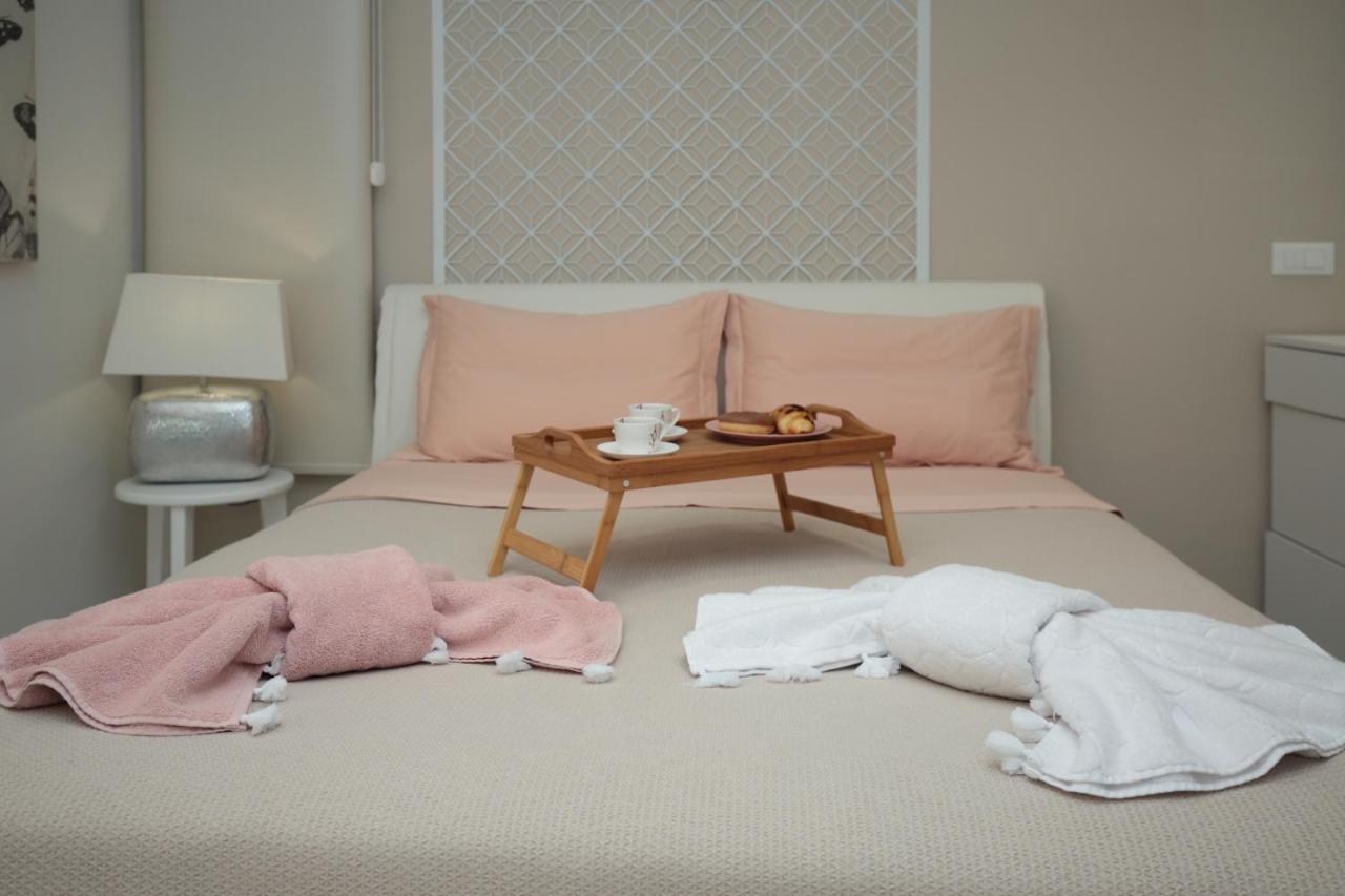 Almyra Seaside House Apartment