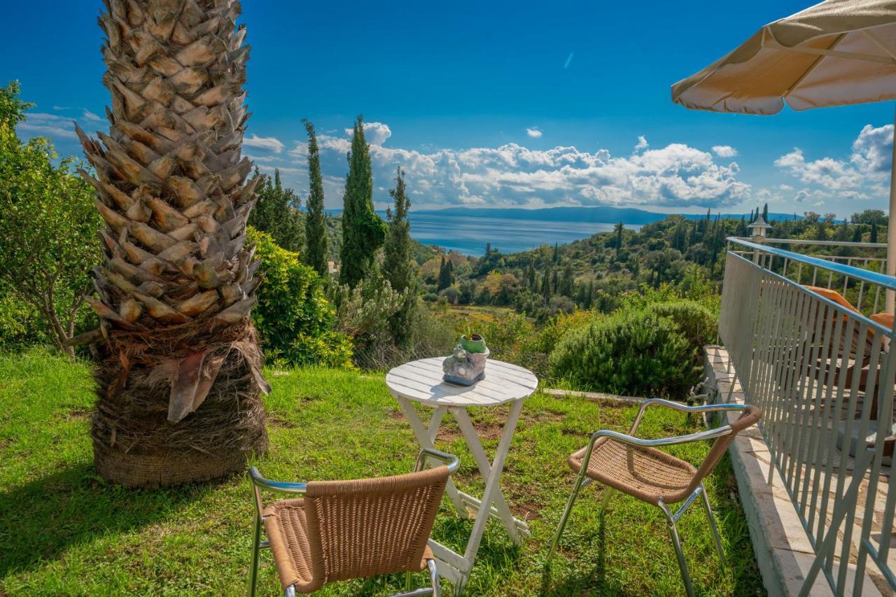 Mounda Apollon Villa *