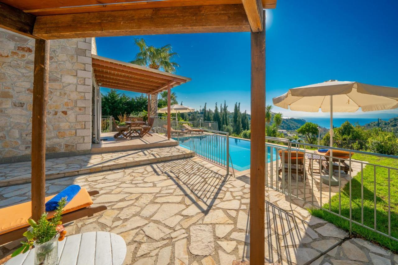 Mounda Apollon Villa *