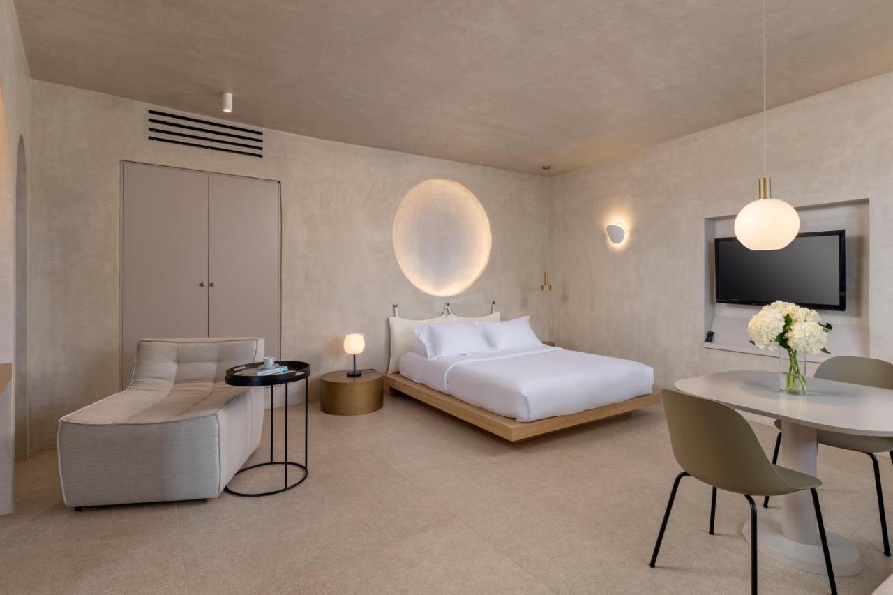 Hotel Lilium Santorini 5*