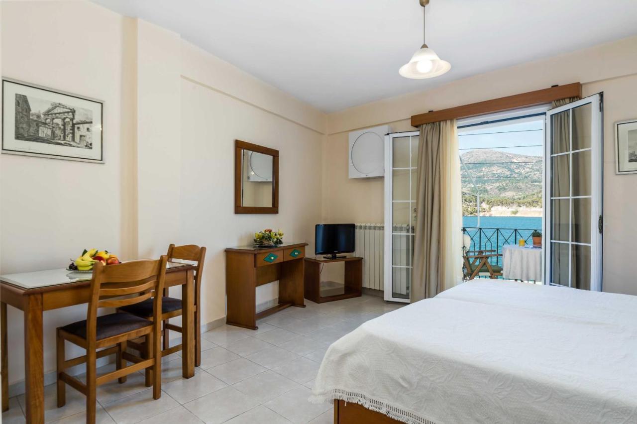 Aparthotel Rouchotas