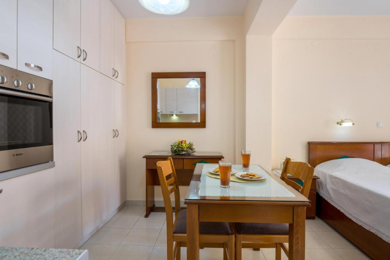 Rouchotas Aparthotel