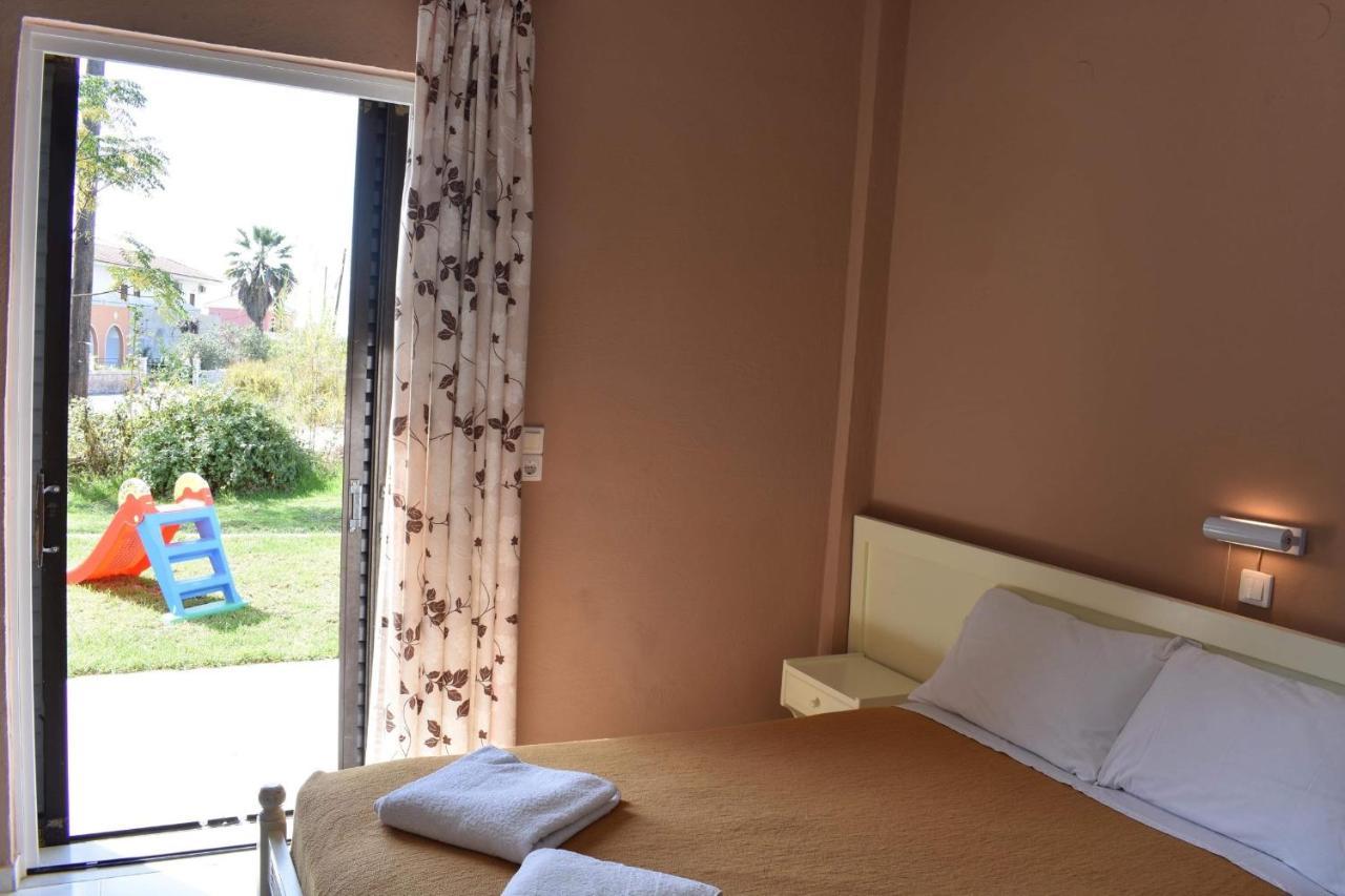 Aparthotel Family Studios