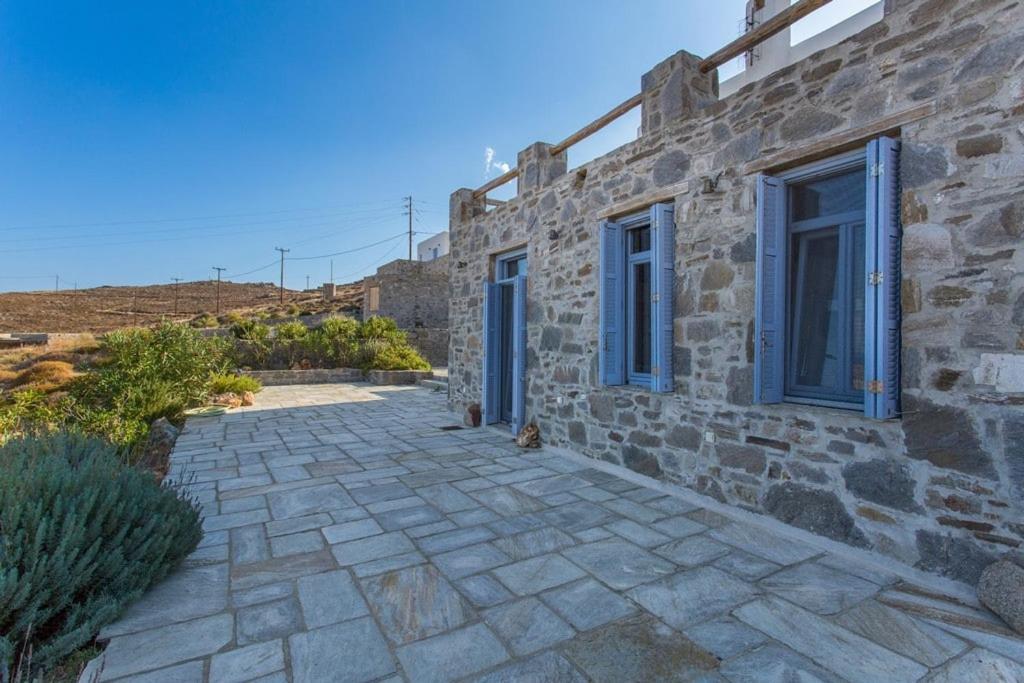 Villa Serifos Stone B