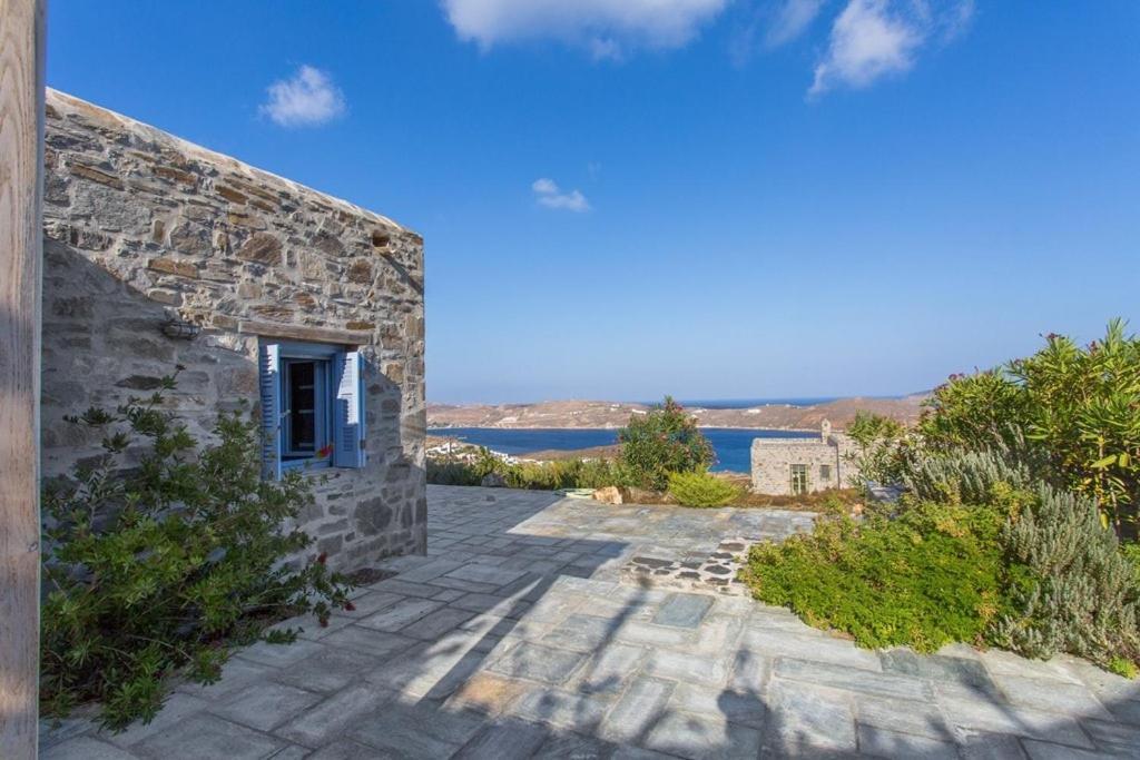 Serifos Stone B * Ramos