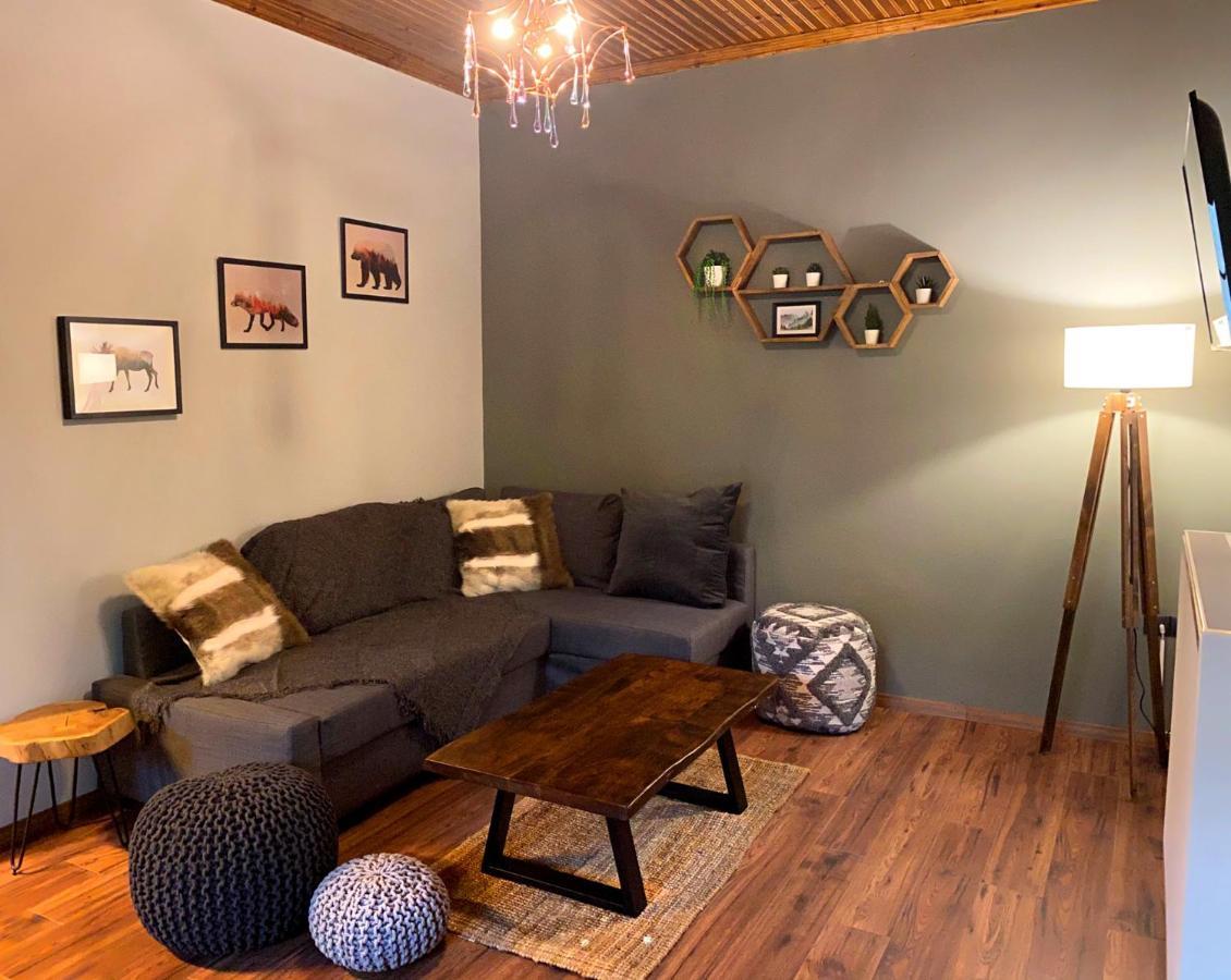 House Apartment *