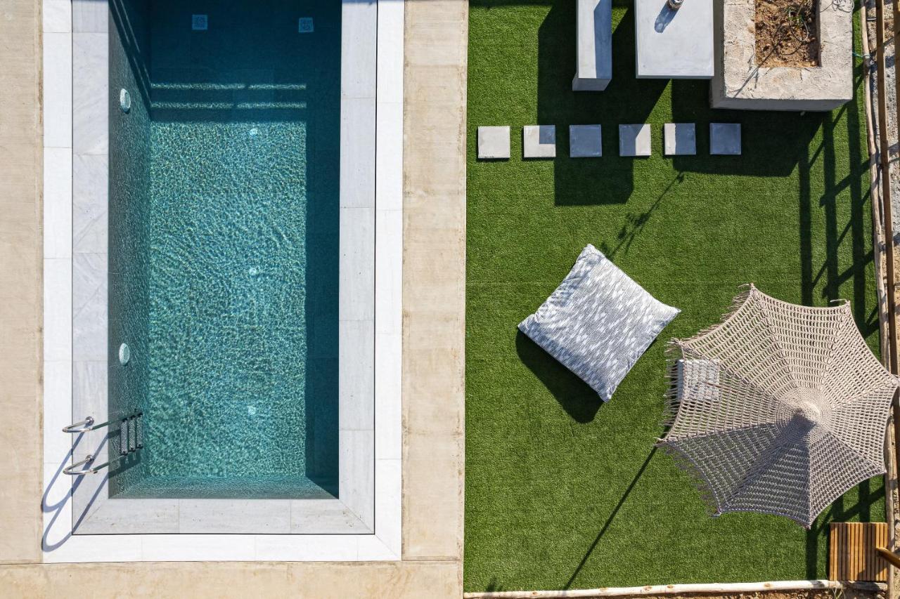 Carob Villas, An Eco-friendly Hideaway *