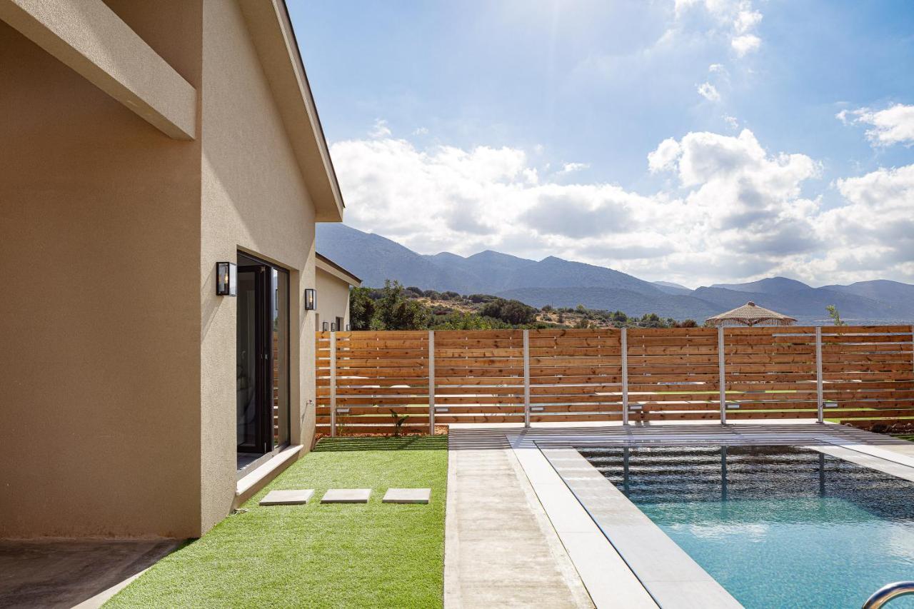 Carob Villas, An Eco-friendly Hideaway Villa *