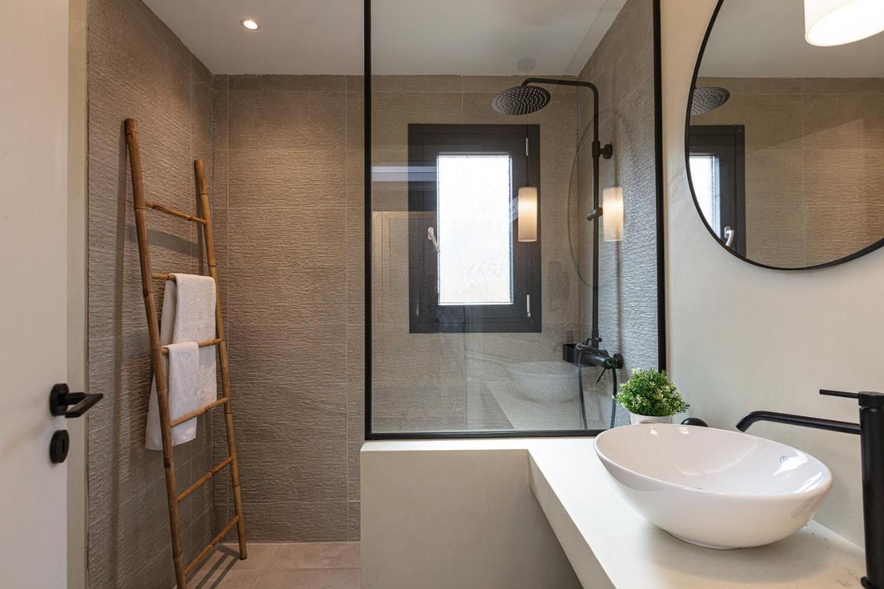 Carob Villas, An Eco-friendly Hideaway Villa Sissi (Crete)