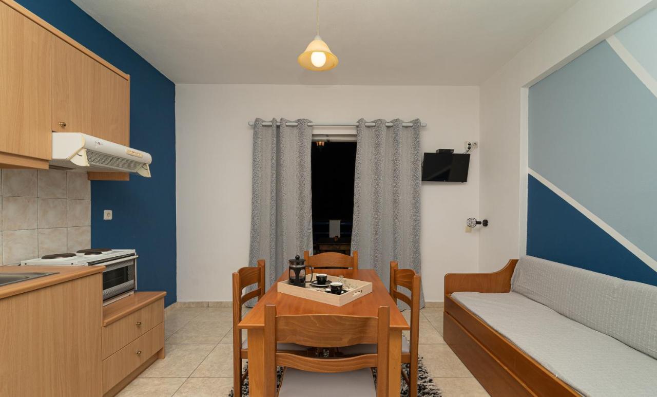Blue Maisonettes Aparthotel *