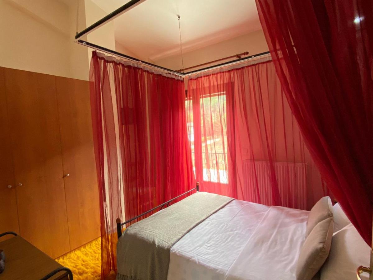 Artemis Mezonetes Apartment
