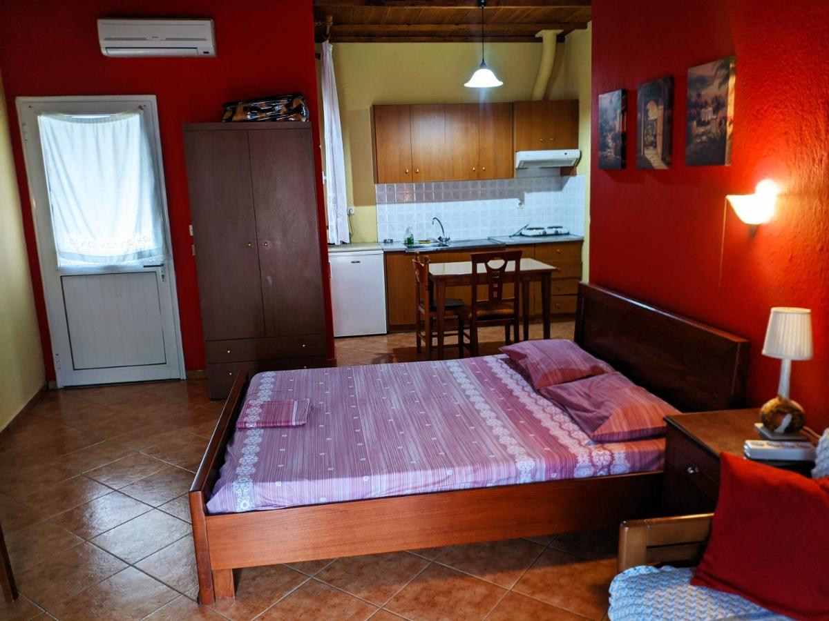 Alexandros Guest house