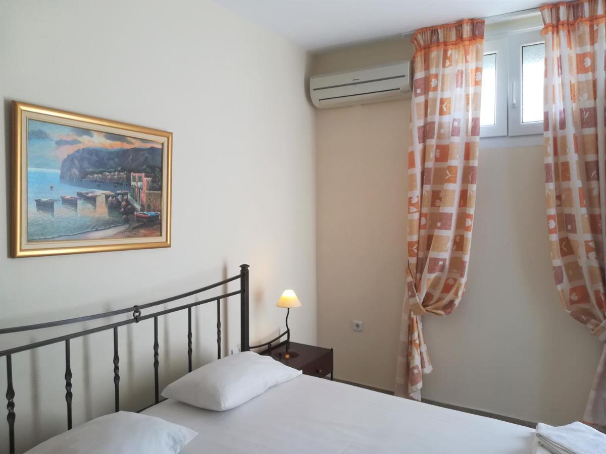 Livanios Apartment Adamantas (Milos)