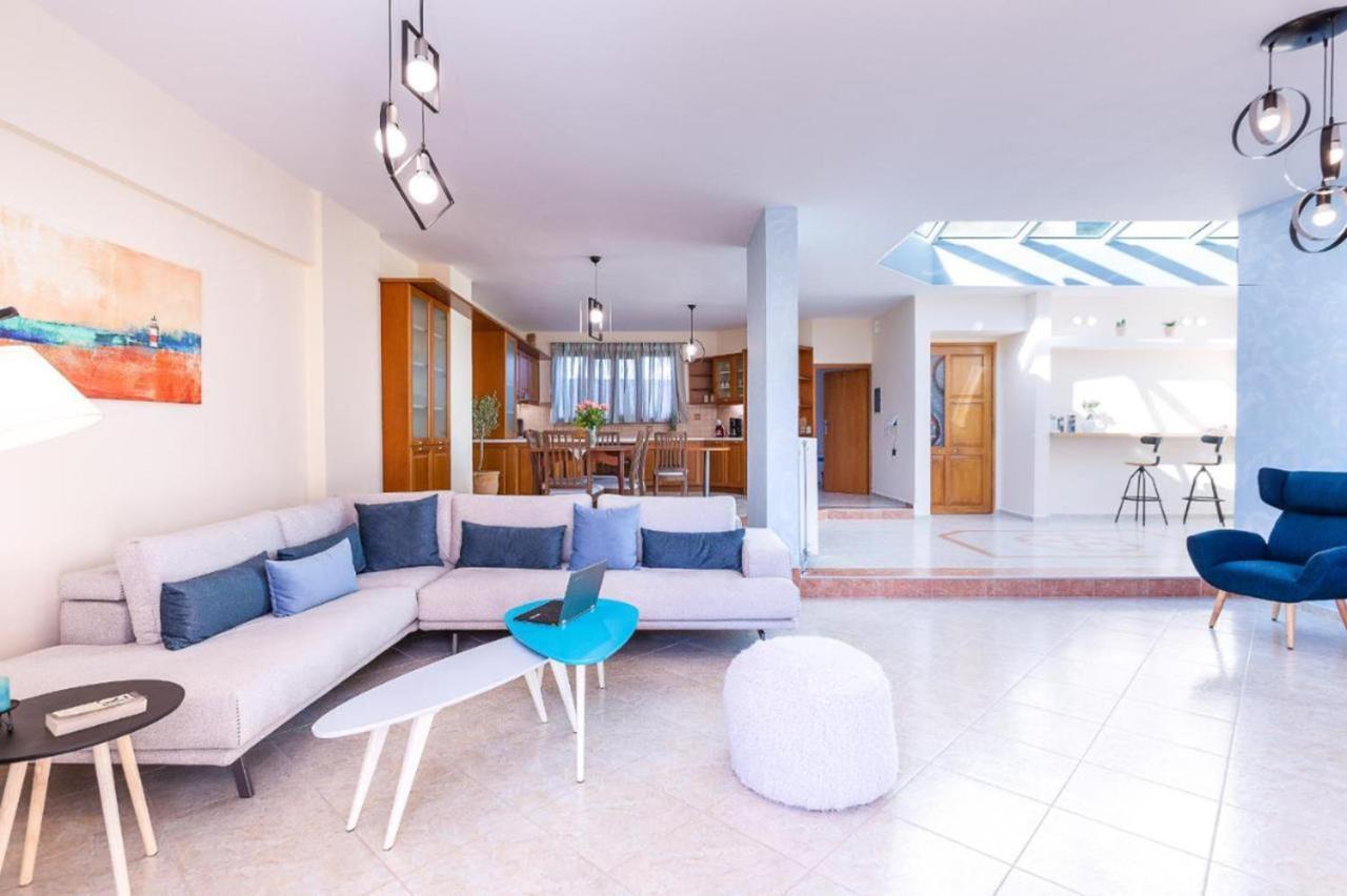 Luxury 190 M2 Sky & Sea