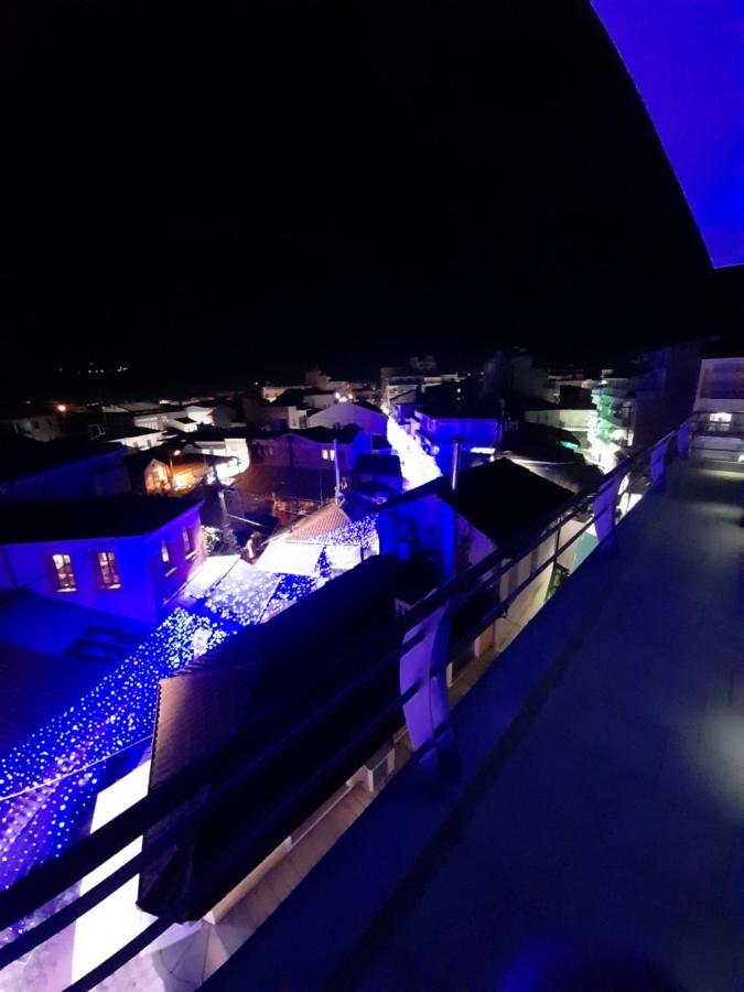 Exantas The Lux-veria Apartment