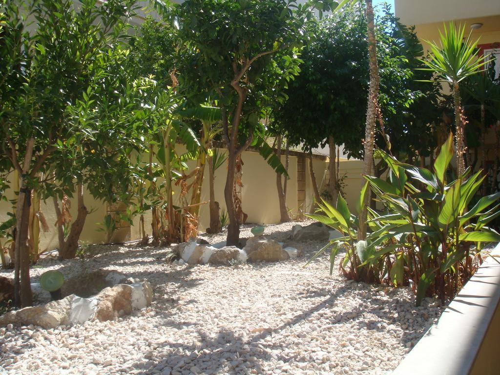 Aparthotel Billy's 3*