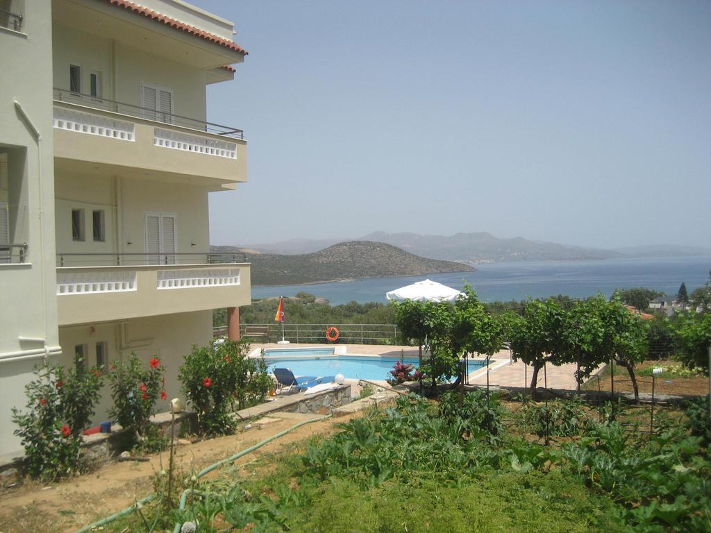Stelios Apartment *