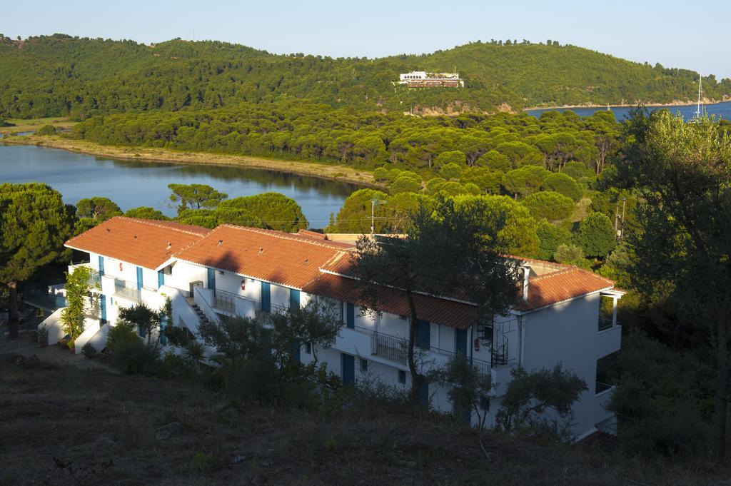 Aelia Aparthotel