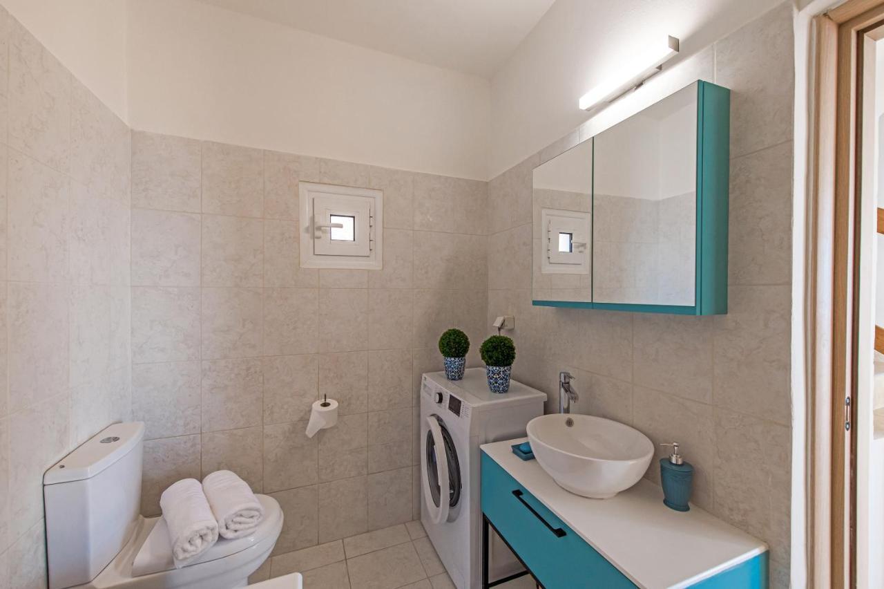 Tranquil Sea View With Private Pool, Just 2km From The Beach! *