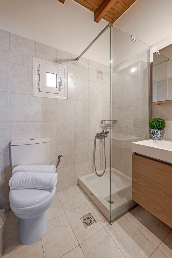 Villa Tranquil Sea View With Private Pool, Just 2km From The Beach!