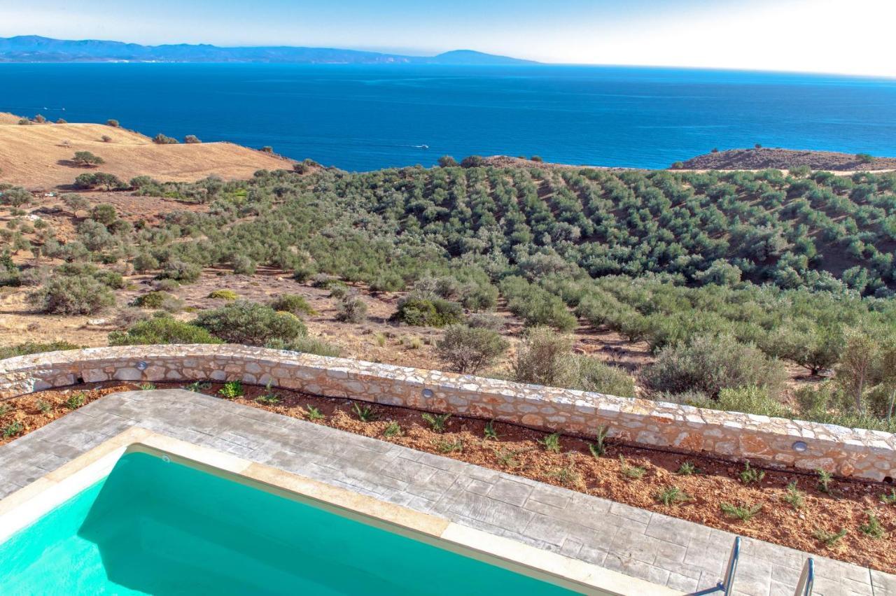 Tranquil Sea View With Private Pool, Just 2km From The Beach!