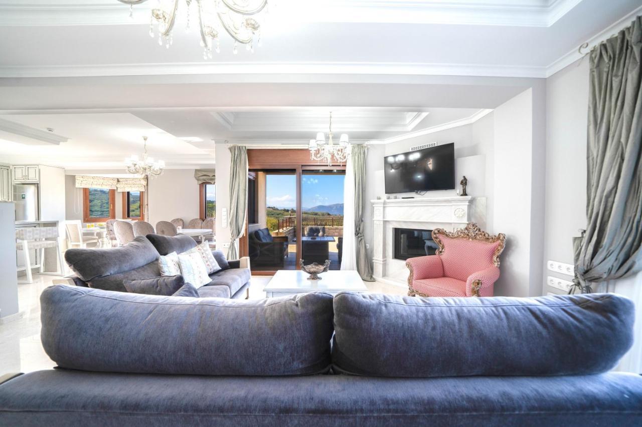 Iremia Luxury With Pool Episkopi (Rethymno)