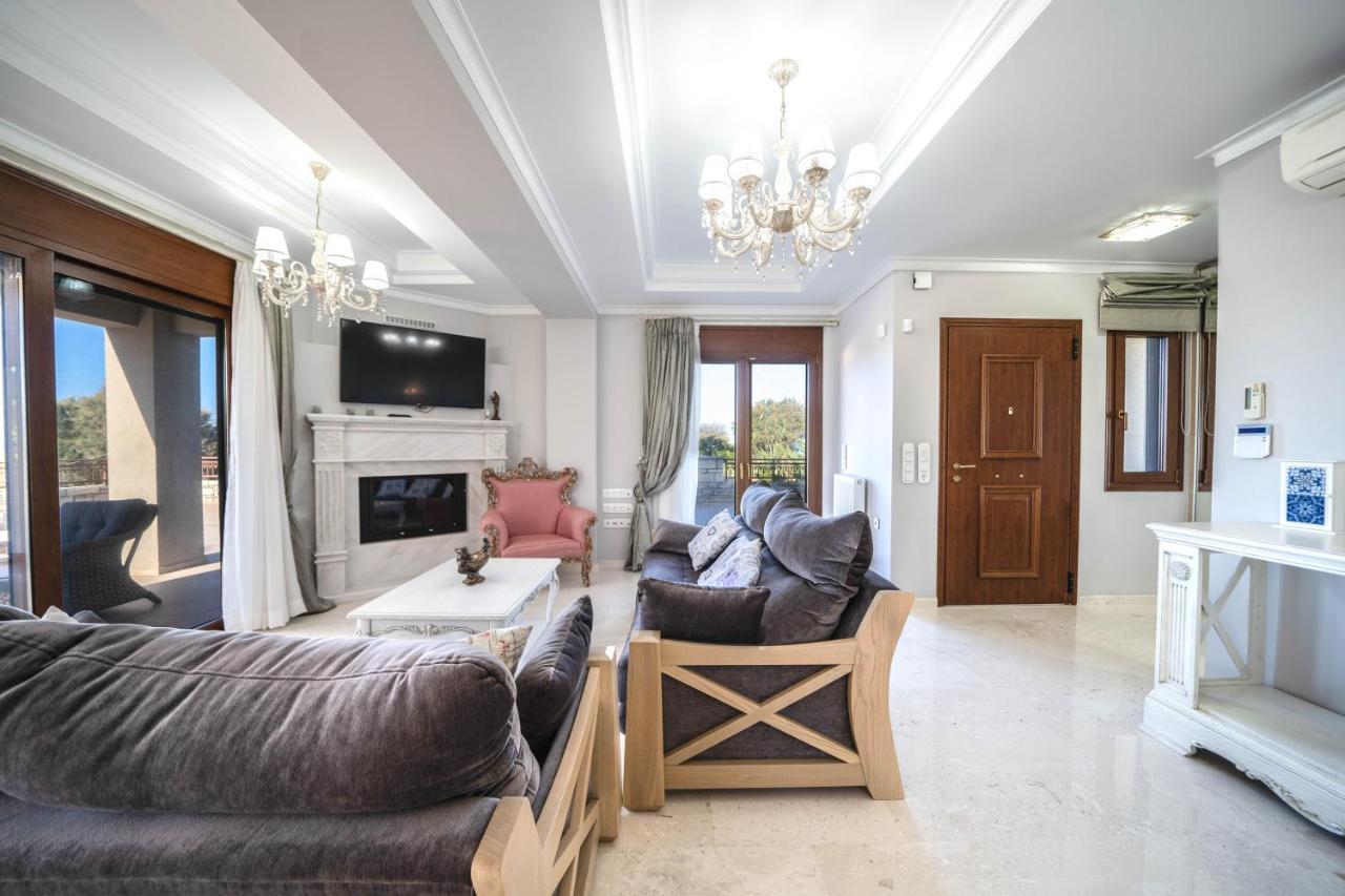 Iremia Luxury With Pool Villa