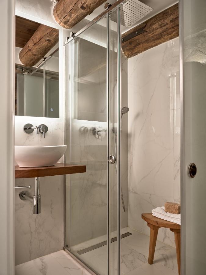 Vafias - Tranquil Location, Ideal For Large Groups, By Zantewize Villa