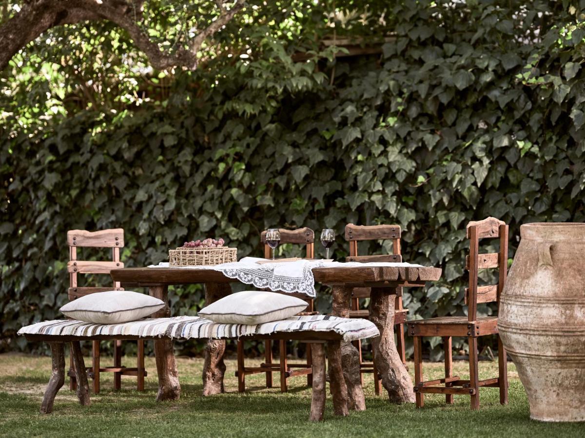 Villa Vafias - Tranquil Location, Ideal For Large Groups, By Zantewize